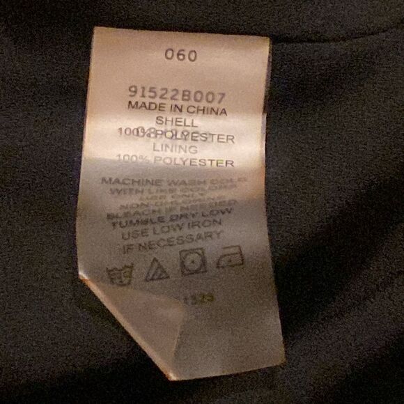 Vince Camuto Black and Gold Ruffled Blouse with 3/4 Sleeves Women’s Size M - Picture 6 of 6